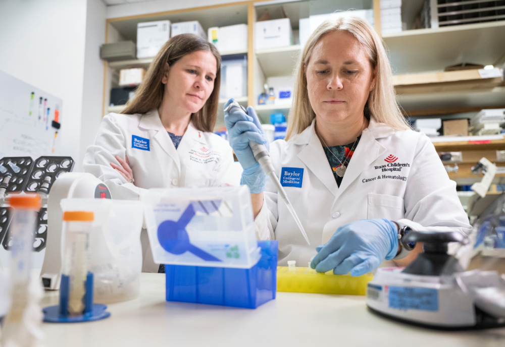 Baby and mother with Physician